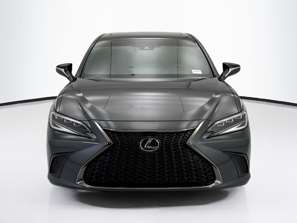 Thumbnail: 2022 Lexus ES - 2