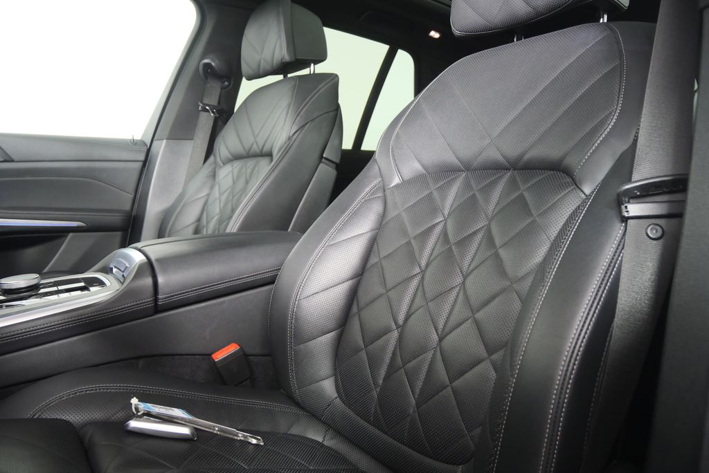 Thumbnail: 2024 BMW X5 - 10