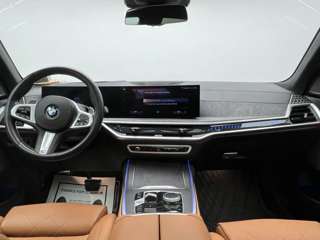 Thumbnail: 2023 BMW X7 - 10
