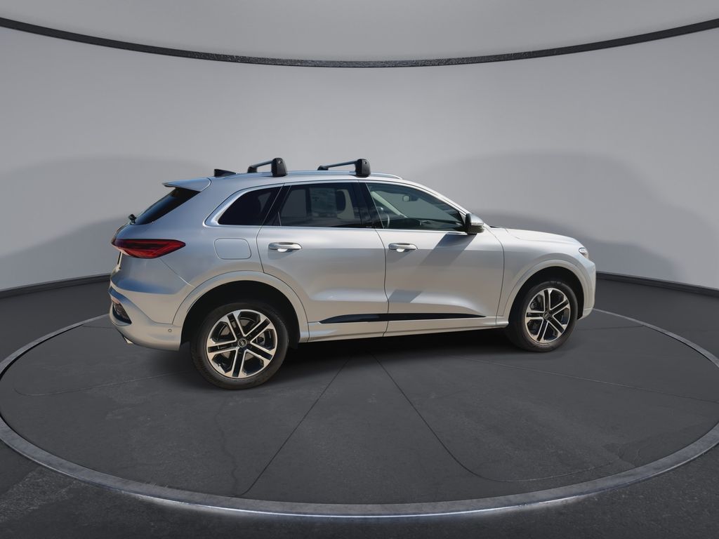 Thumbnail: 2025 Audi Q5 - 9