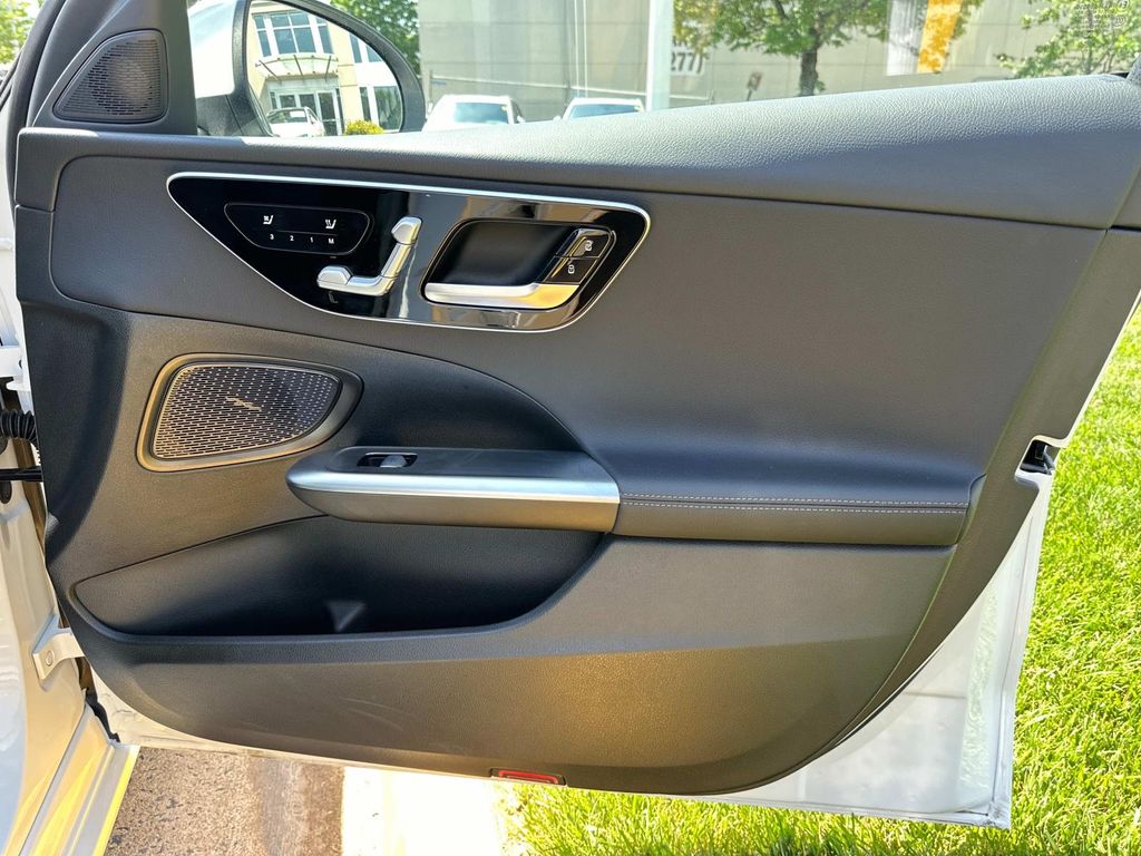 Thumbnail: 2021 Mercedes-Benz GLE - 18