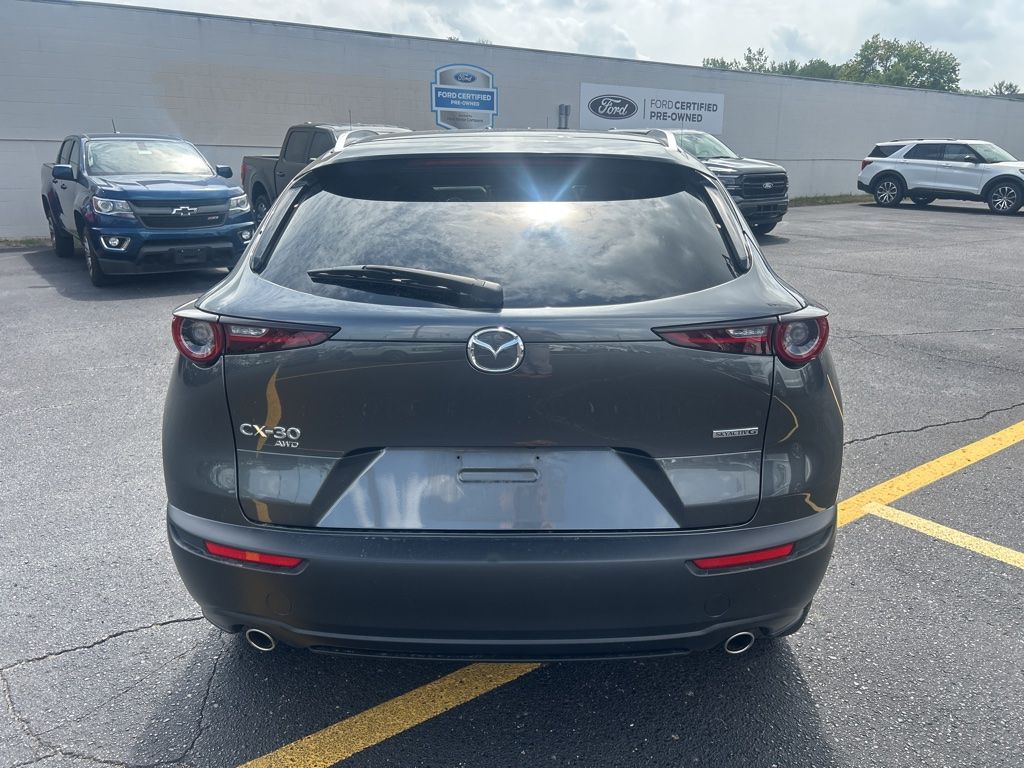 View vehicle photo 6