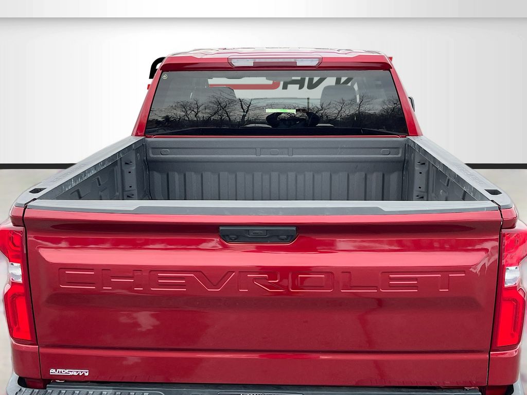 Used 2025 Red Chevrolet RST image 26