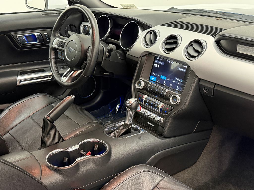 Thumbnail: 2017 Ford Mustang - 9