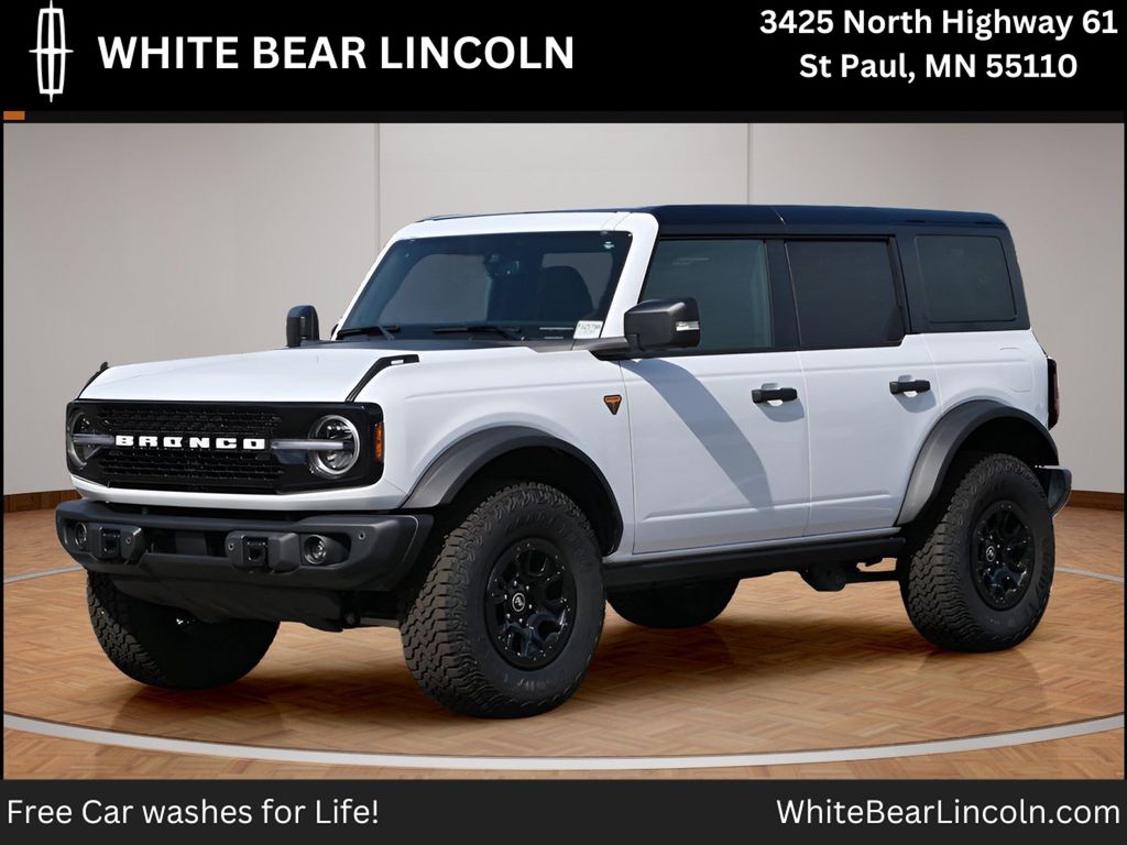 Oxford White 2025 Ford Bronco SUV / Crossover Four-Wheel Drive Automatic