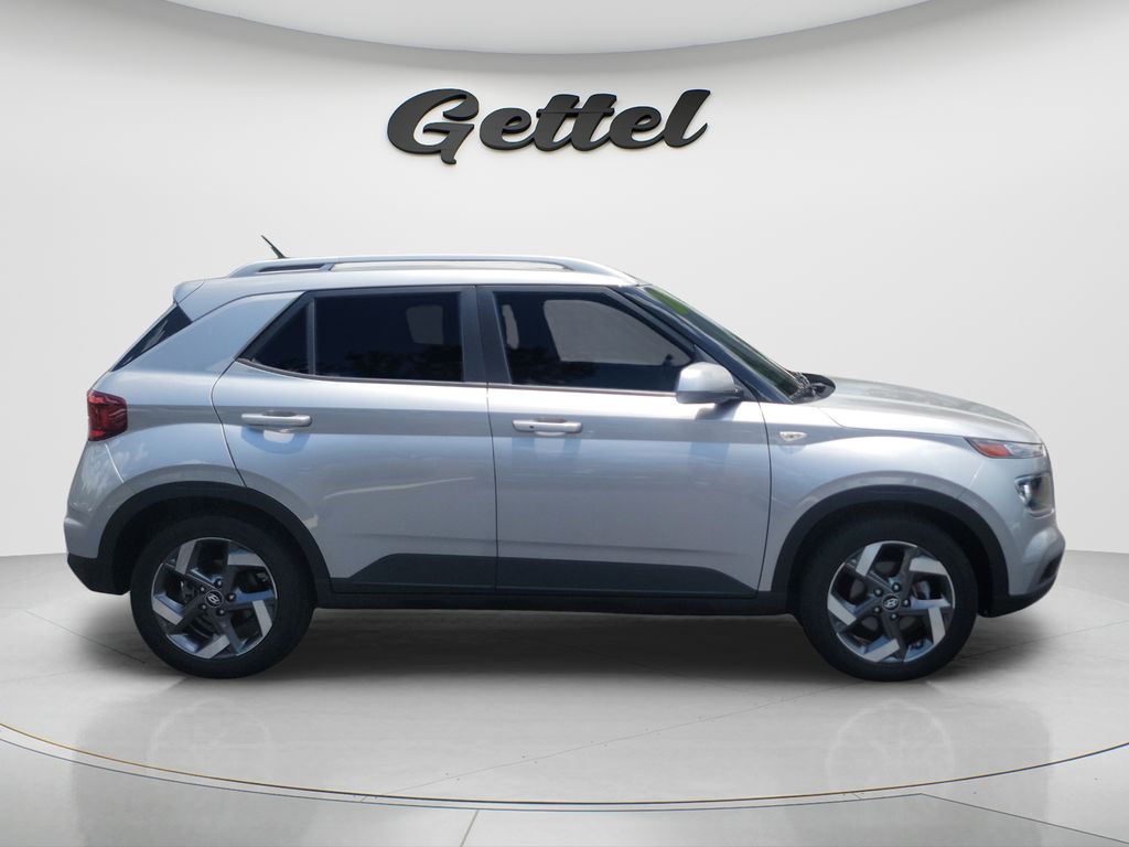 Certified Used 2024 Silver Hyundai SEL image 4