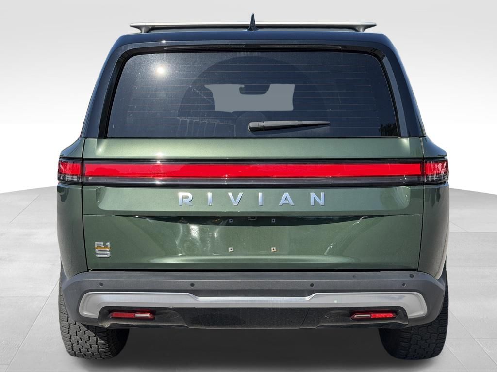 2023 Rivian R1S Adventure