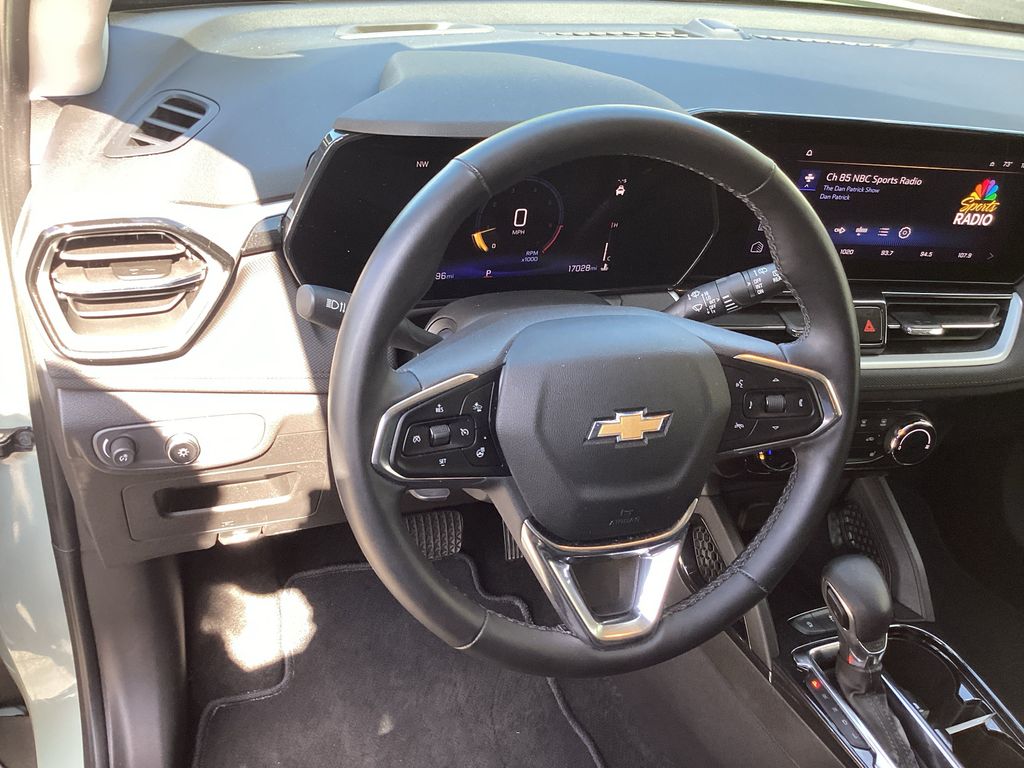 Used 2025 Chevrolet TrailBlazer SUV