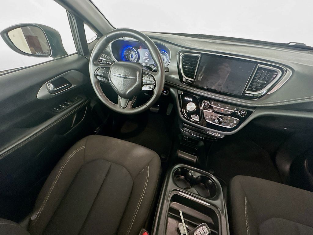 Used 2023 Black Chrysler Touring image 9