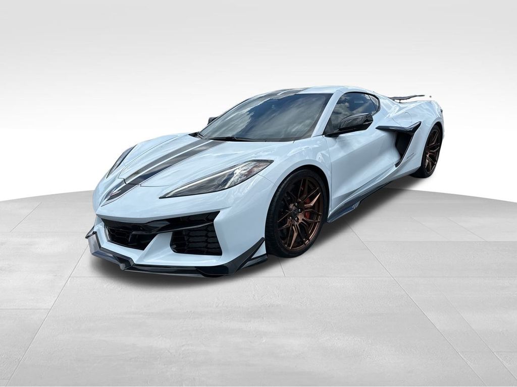 2024 Ceramic Matrix Gray Metallic Chevrolet Corvette Z06 RWD Coupe