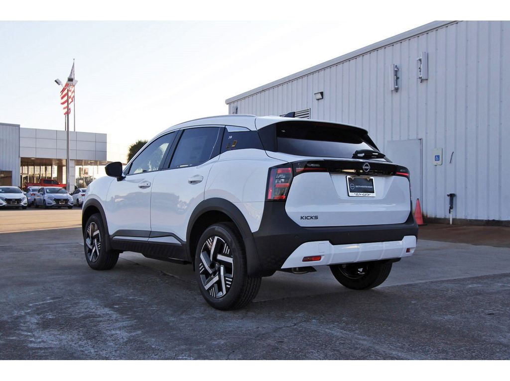 2026 Nissan Kicks SV - 2