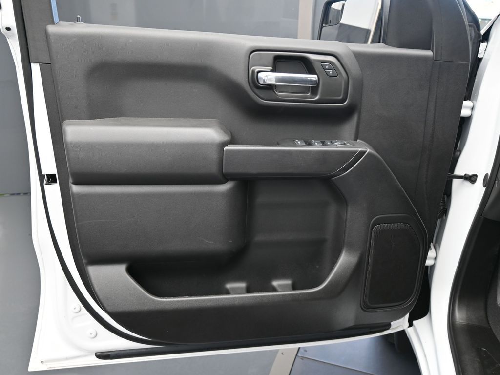 Used 2024 Summit White GMC Pro image 30