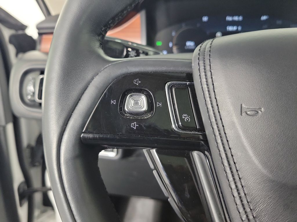 2021 Lincoln Aviator Reserve White at Bayshore Chrysler Jeep Dodge Ram