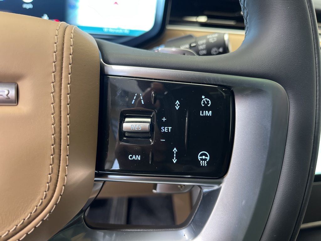 Thumbnail: 2026 Land Rover Range Rover - 16