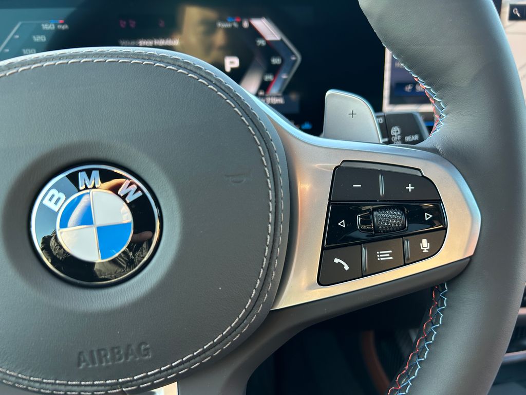 Thumbnail: 2027 BMW X7 - 20