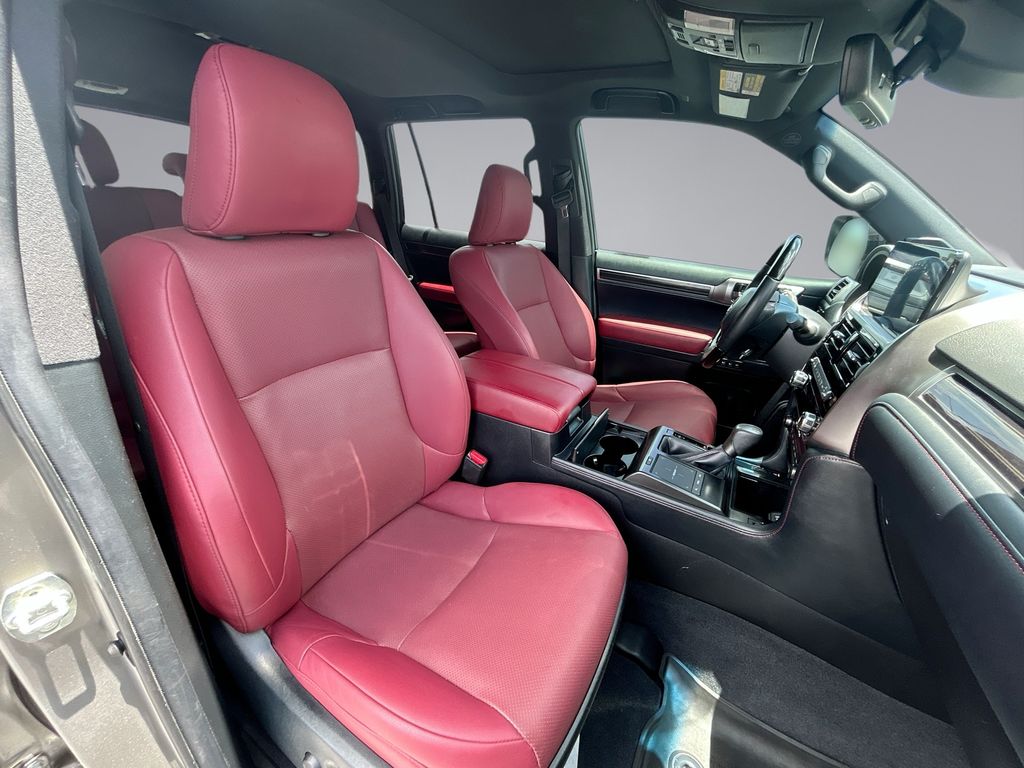 Thumbnail: 2023 Lexus GX - 15