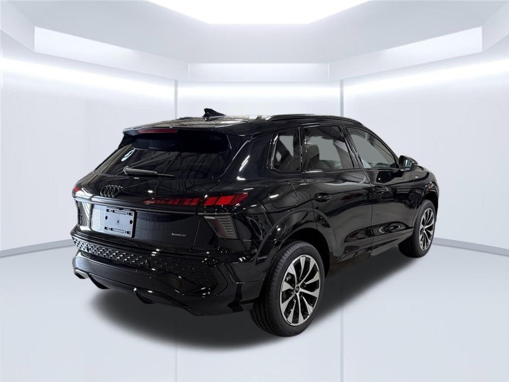 Thumbnail: 2026 Audi Q3 - 5