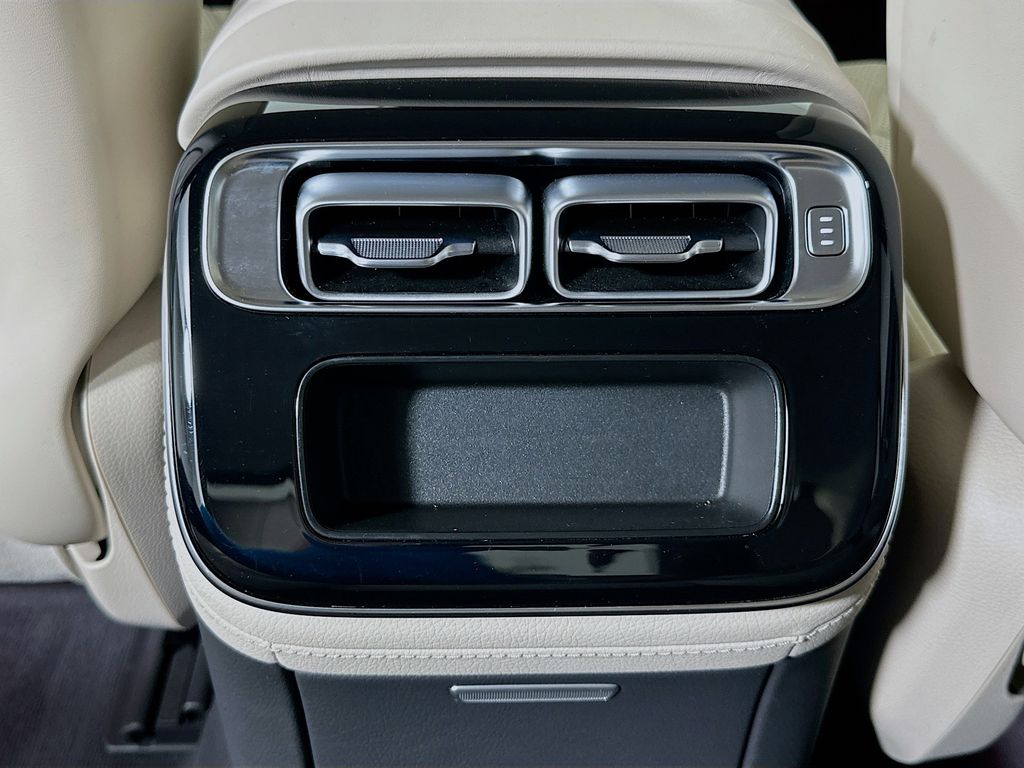 Thumbnail: 2023 Mercedes-Benz S-Class - 27