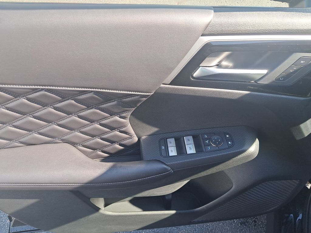 2026 Nissan Rogue Plug-In Hybrid Platinum Black at South Hills Kia
