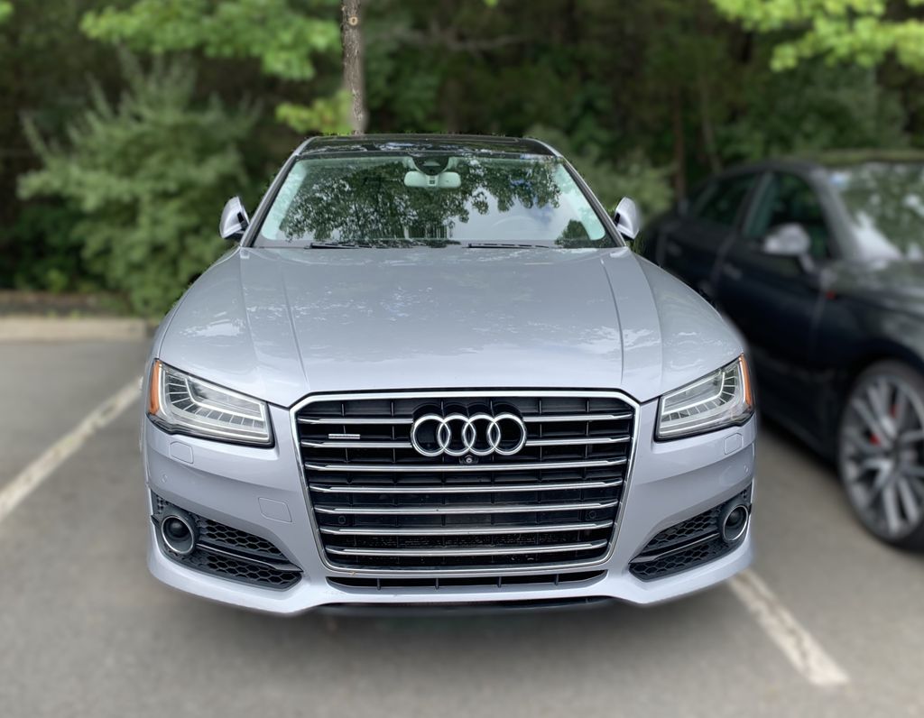 Thumbnail: 2017 Audi A8 - 2