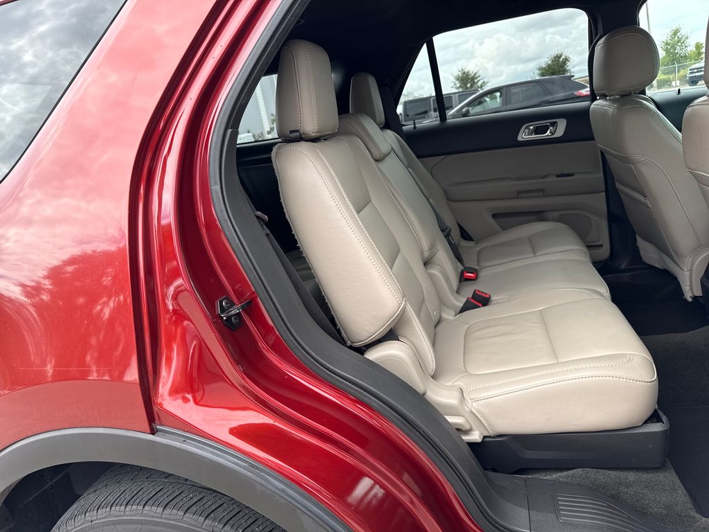 Used 2014 Orange Ford XLT image 27