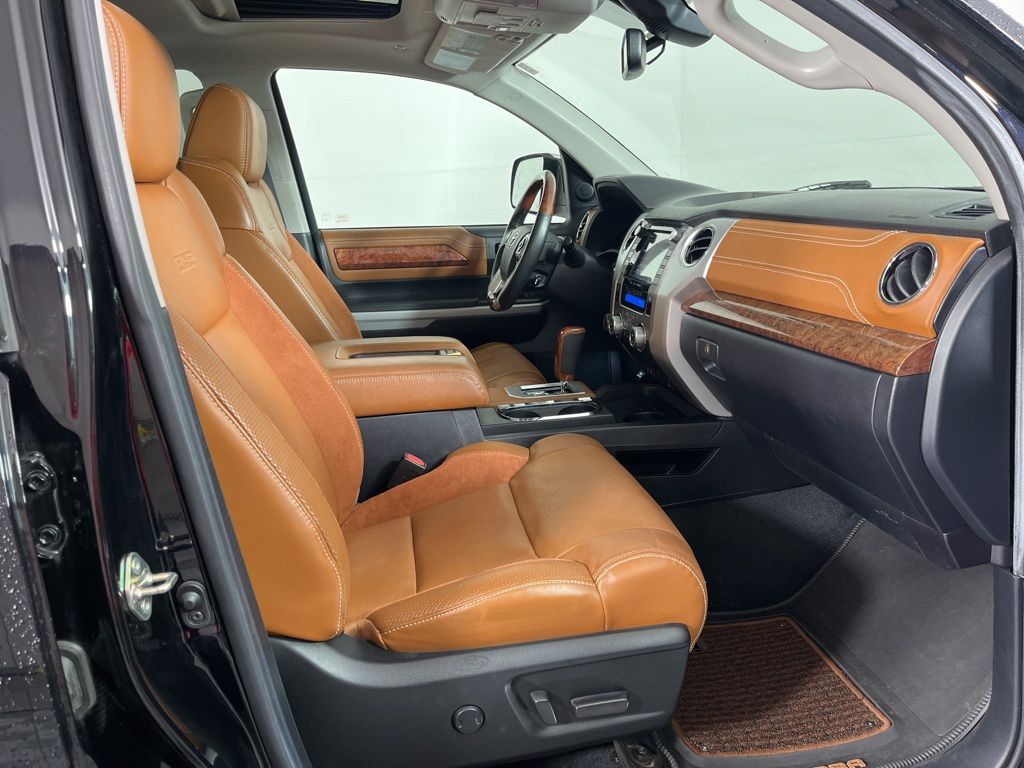 Thumbnail: 2020 Toyota Tundra - 6