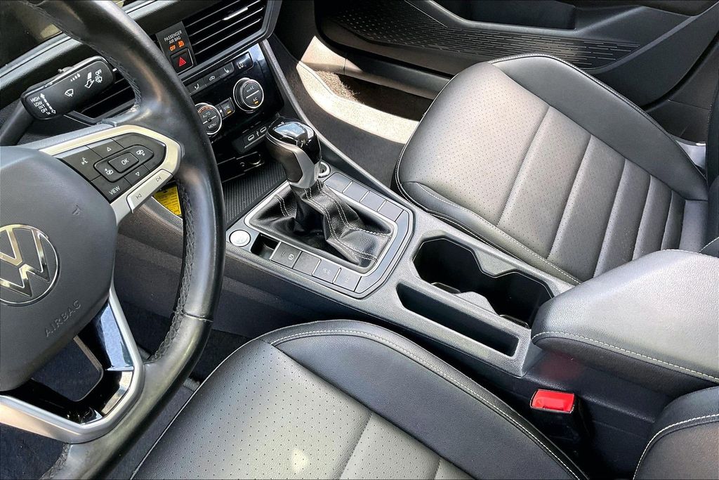 Used 2024 Volkswagen Jetta Sedan