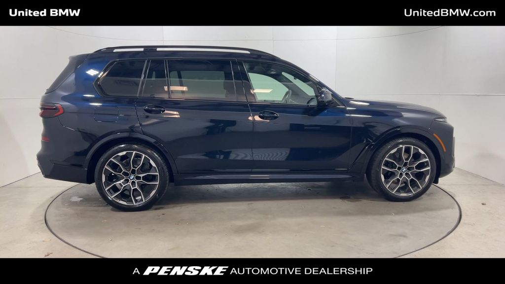 2025 BMW X7 xDrive40i 9