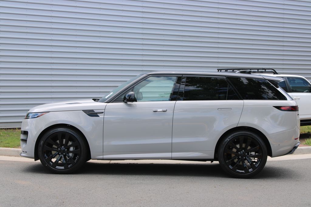 New 2026 Gray Land Rover Dynamic SE image 2
