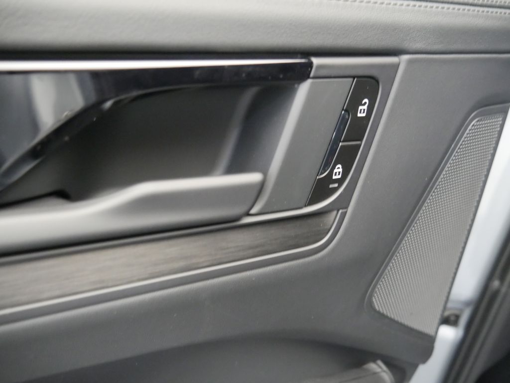 Thumbnail: 2026 Porsche  - 21