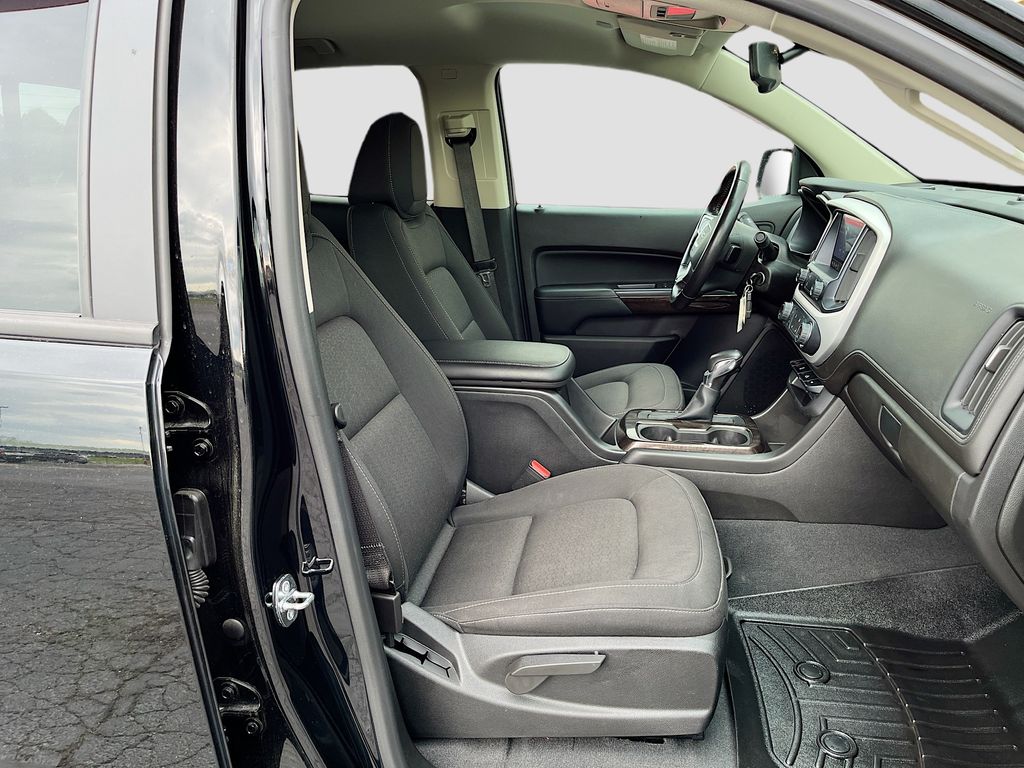 Used 2022 Black GMC Elevation image 26