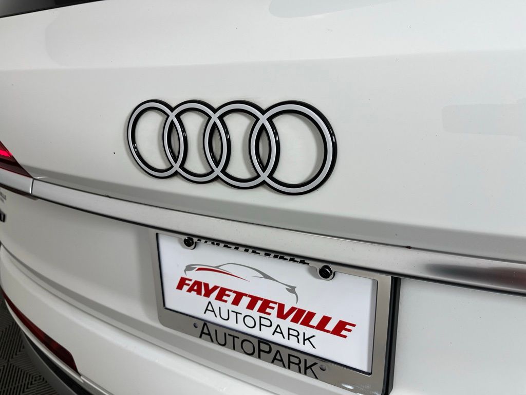 Thumbnail: 2025 Audi Q7 - 24