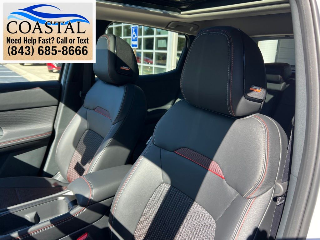 2026 Nissan Kicks SR - 10