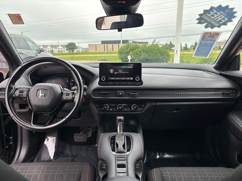 Used 2025 Honda HR-V SUV