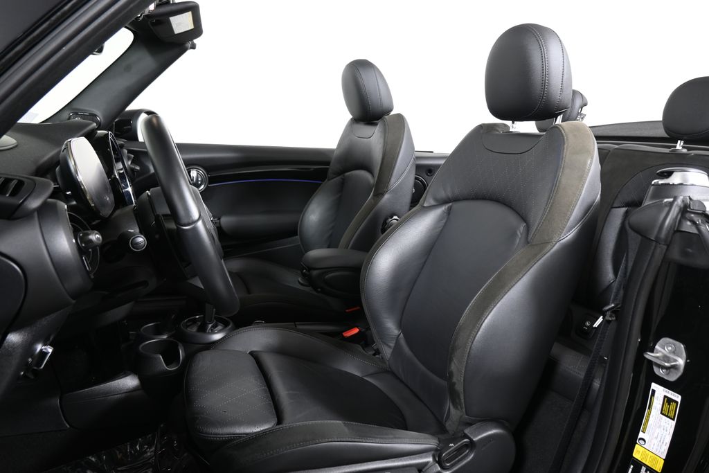 Thumbnail: 2023 MINI Cooper - 21