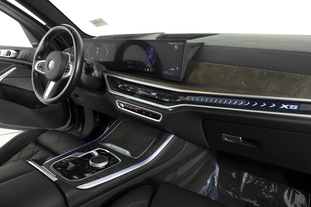 Thumbnail: 2024 BMW X5 - 13