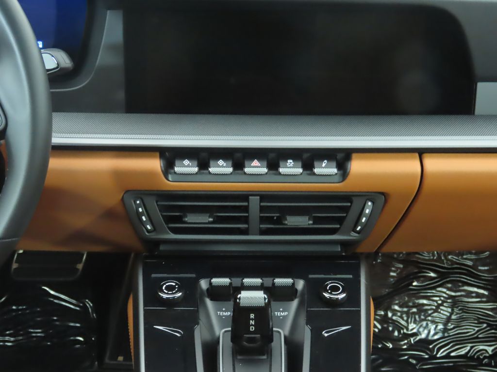 Thumbnail: 2025 Porsche 911 - 14