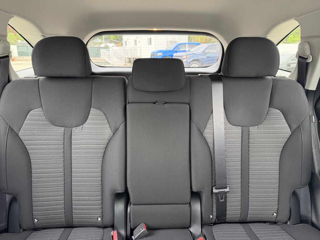 new 2026 Kia Sorento car, priced at $28,732