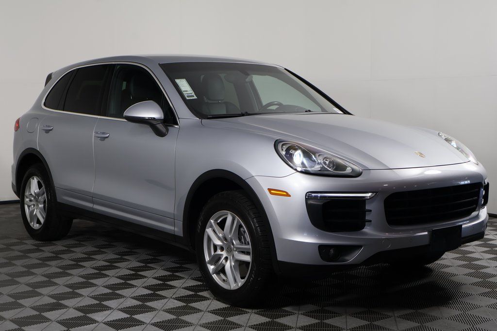Thumbnail: 2018 Porsche Cayenne - 3