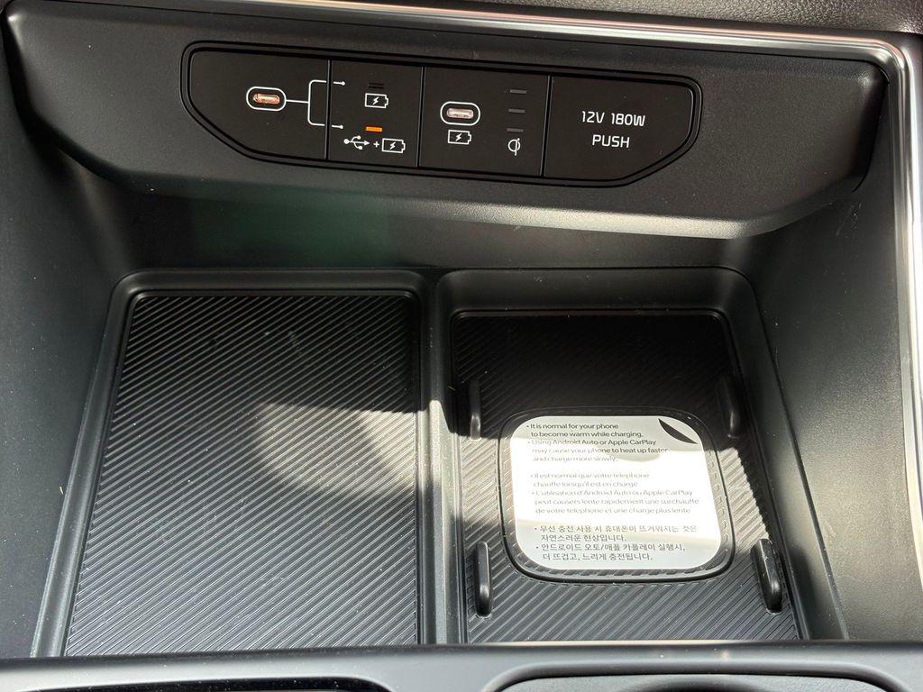 New 2026 Kia Carnival MPV Van