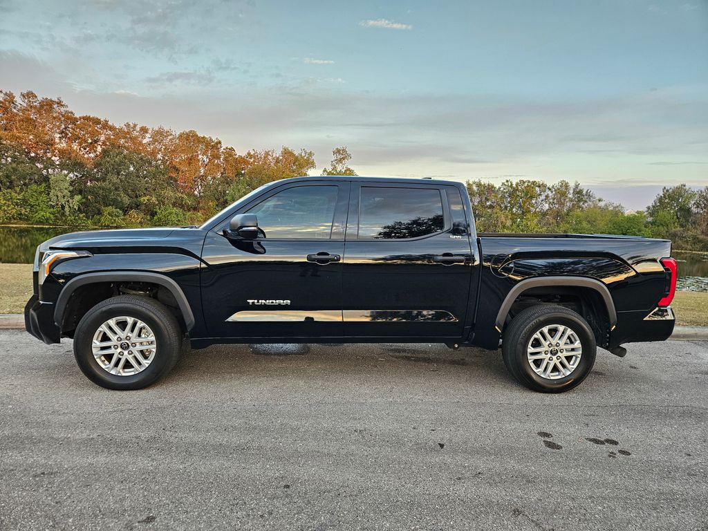 2023 Toyota Tundra SR5 2