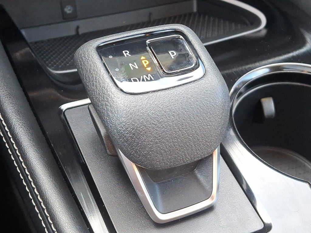 Thumbnail: 2022 Nissan Rogue - 16