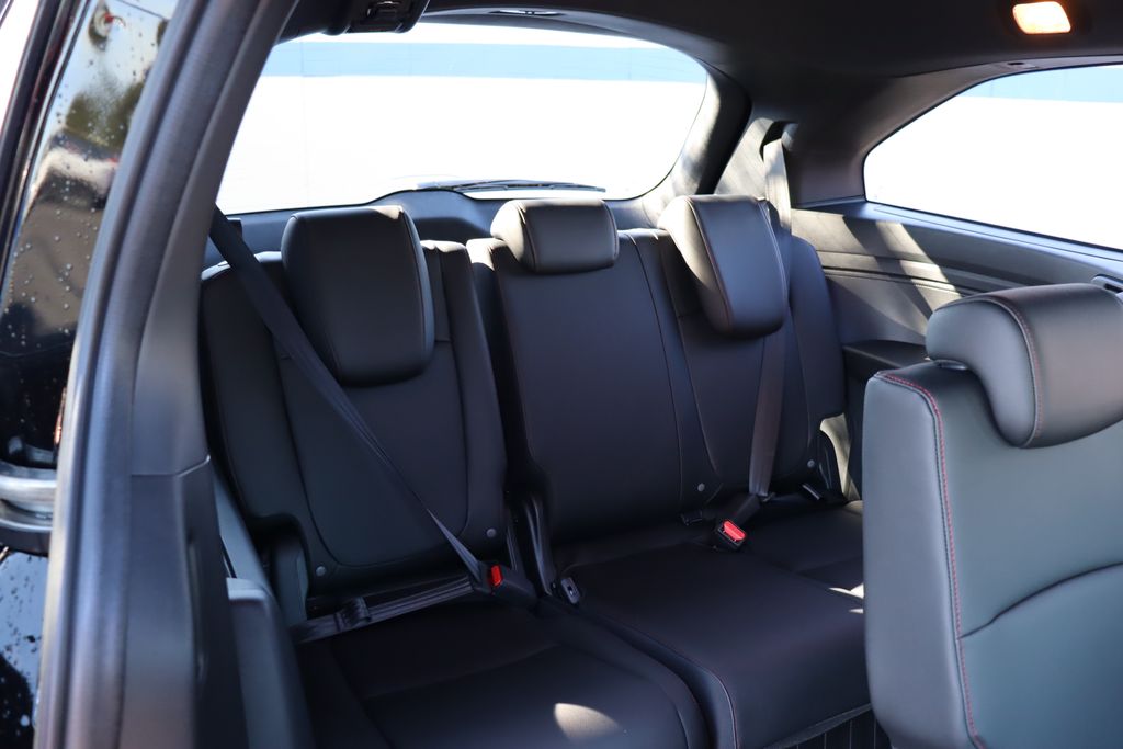 Thumbnail: 2026 Honda Odyssey - 15