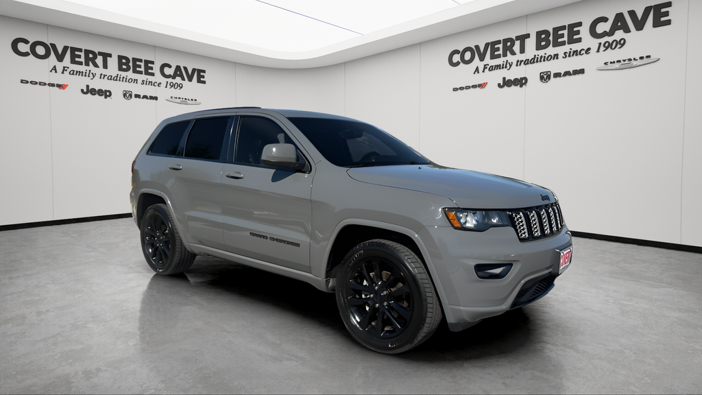 Used Car 2020 Jeep Grand Cherokee  Altitude For Sale Under $25,000 In Austin, Texas