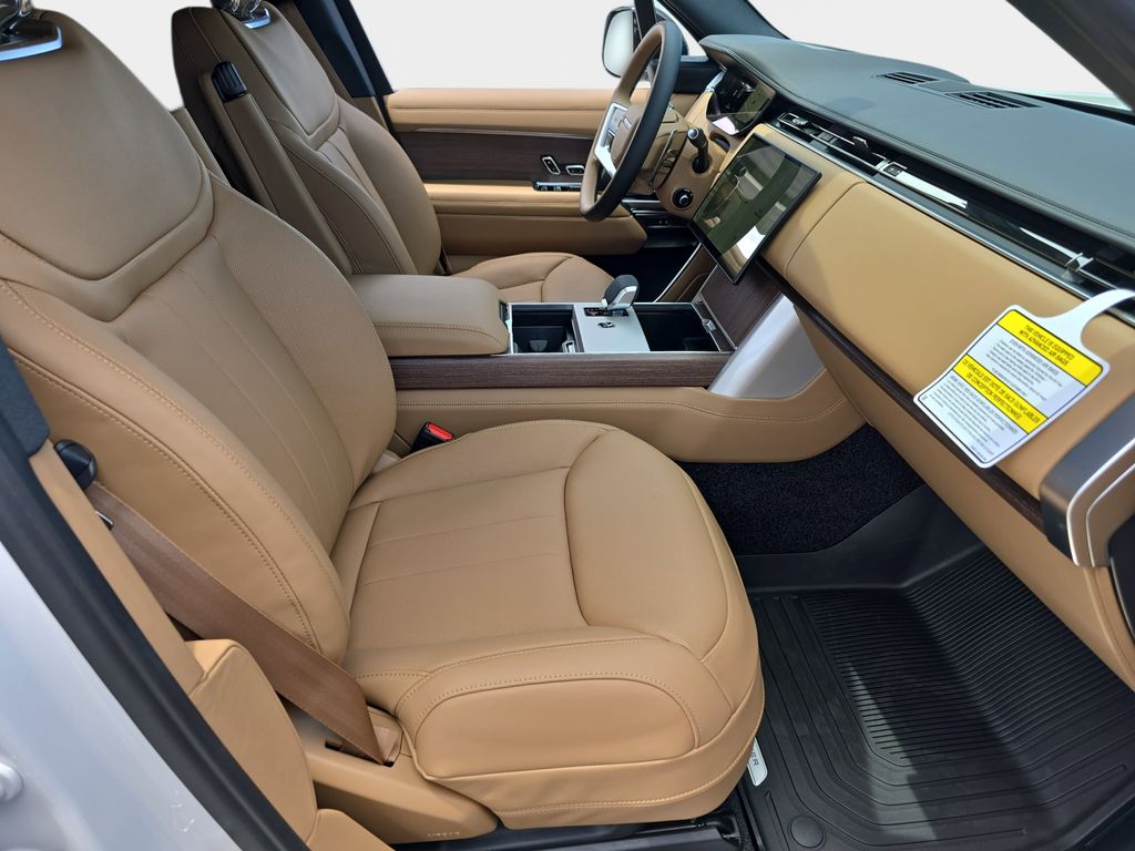 New 2026 White Land Rover SE image 10