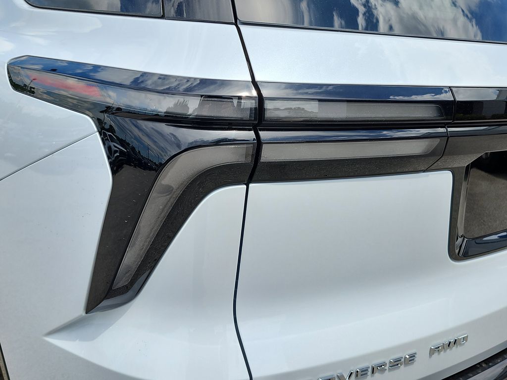 new 2026 Chevrolet Traverse car, priced at $55,995