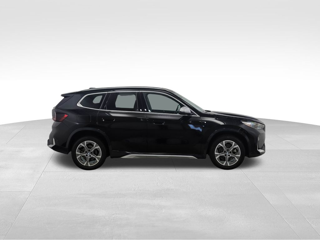 Thumbnail: 2023 BMW X1 - 6