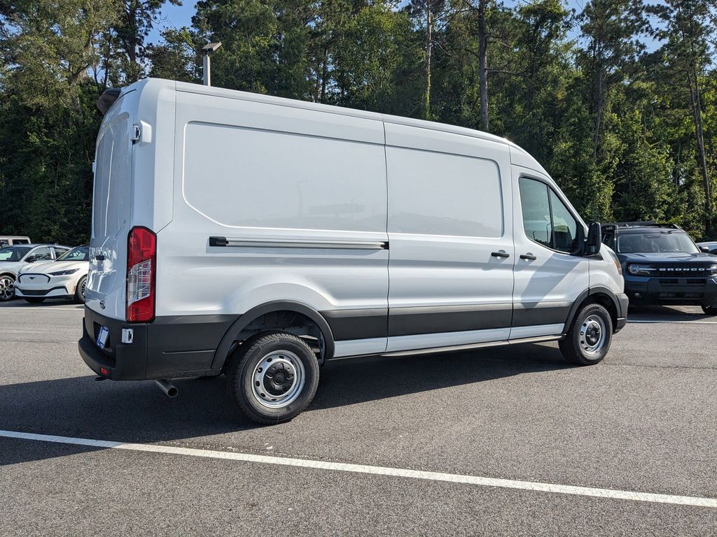 2025 Ford Transit 250