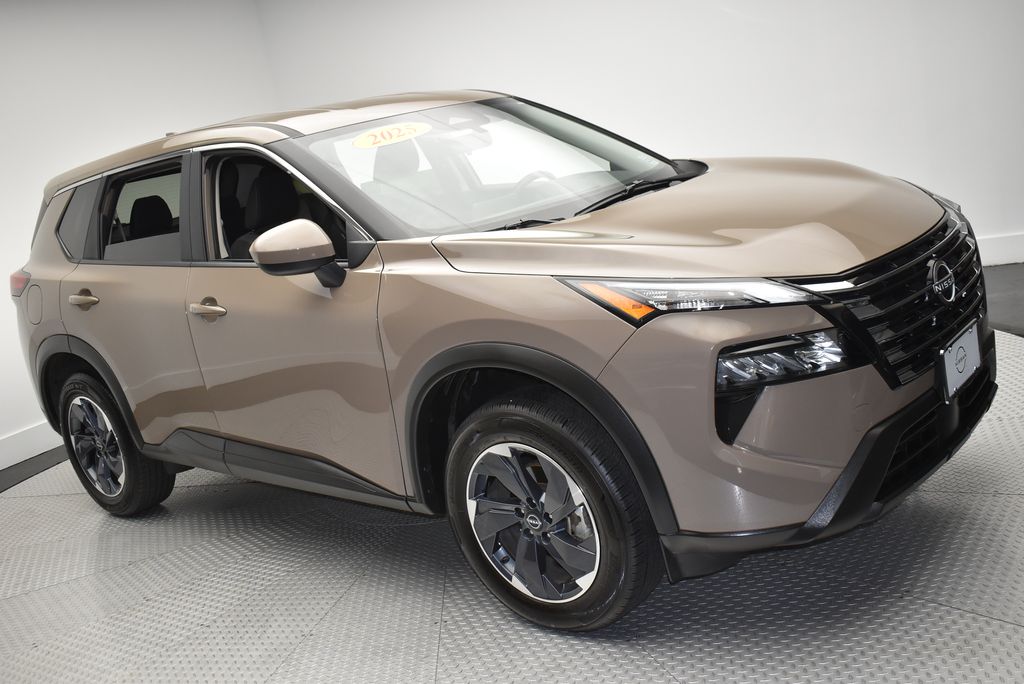 Thumbnail: 2025 Nissan Rogue - 3