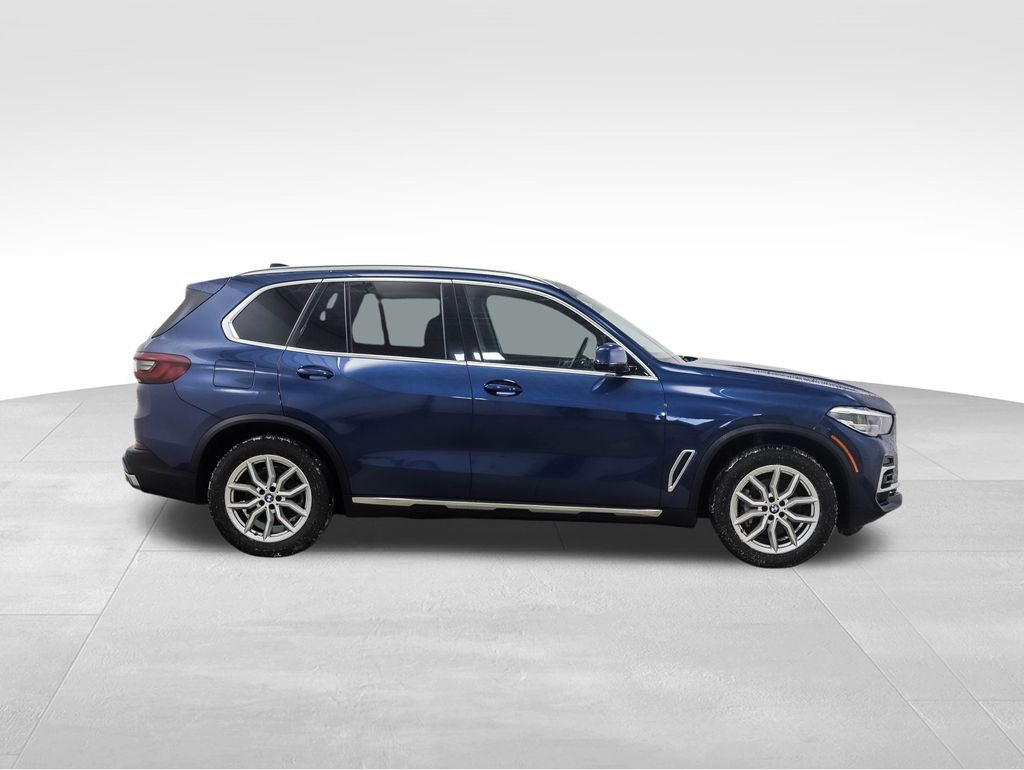 Thumbnail: 2022 BMW X5 - 6